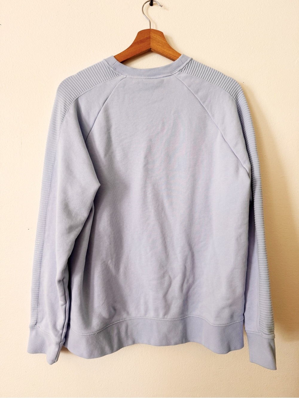 adidas Light Blue Crewneck Sweatshirt with Black logo XL - Picture 5 of 5